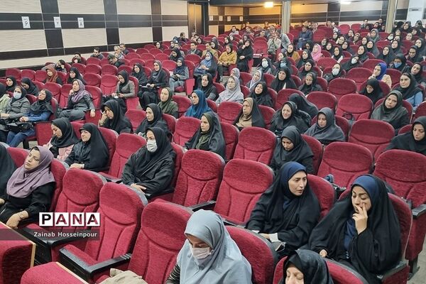 جلسه آموزشی با موضوع پیشگیری از بیماریهای واگیر در کانون شهید کافی شهریار