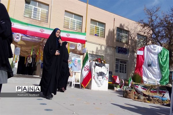 مراسم وداع با پیکرشهید گمنام در دبیرستان دخترانه فرهیختگان