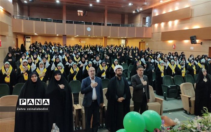 عطر شهید گمنام همزمان با همایش دختران حاج قاسم در  ناحیه یک شیراز پیچید/فیلم