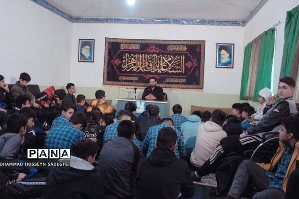 نشست تبیین و پرسش و پاسخ دانش‌آموزی در دبیرستان آیت‌الله هاشمی رفسنجانی باقرشهر