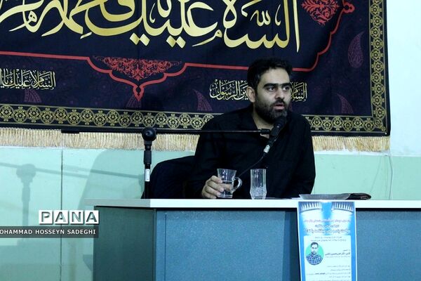 نشست تبیین و پرسش و پاسخ دانش‌آموزی در دبیرستان آیت‌الله هاشمی رفسنجانی باقرشهر