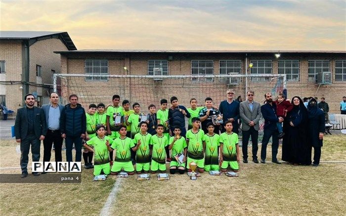 آموزش رفتارهای صحیح اجتماعی یکی از اهداف اصلی مسابقات ورزشی است