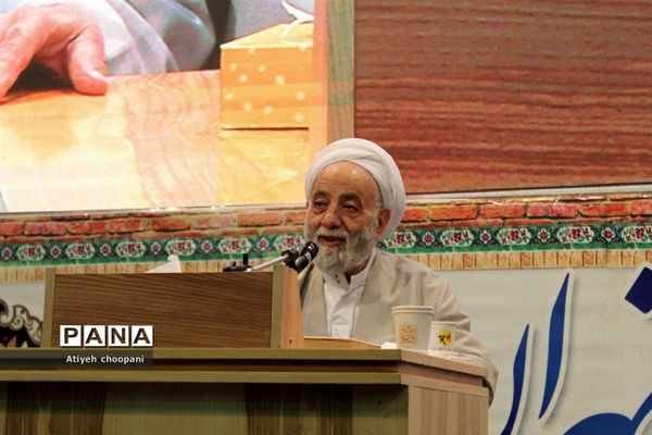 چهارمین اجلاس استانی نماز