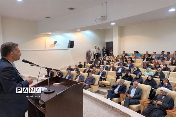 تجلیل از معلمان و دانش‌آموزان پژوهشگر شهرستان بهبهان