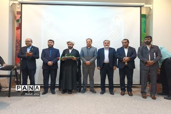 تجلیل از معلمان و دانش‌آموزان پژوهشگر شهرستان بهبهان
