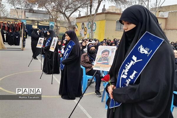 تشییع پیکر شهید گمنام در هنرستان فنی حرفه ای بدیع ناحیه یک مشهد