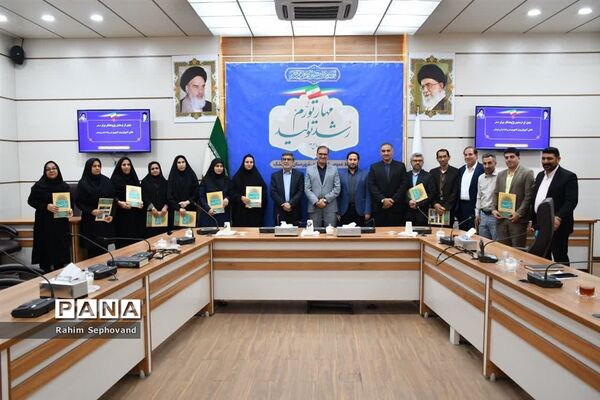 مراسم تجلیل از فرهنگیان و دانش‌آموزان افتخارآفرین اندیمشک