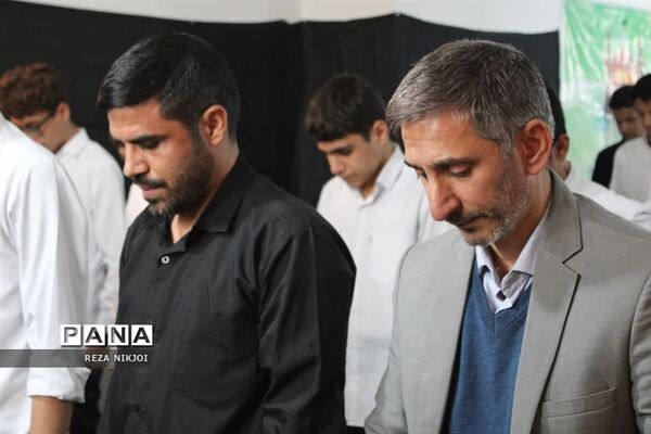 نمازی با دانش‌آموزان آموزشگاه امام علی (ع) ناحیه یک بهارستان