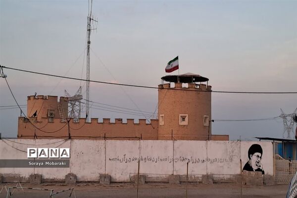 بازدید کاروان فرهنگیان راهیان نور شهرستان شیروان از مناطق جنگی جنوب