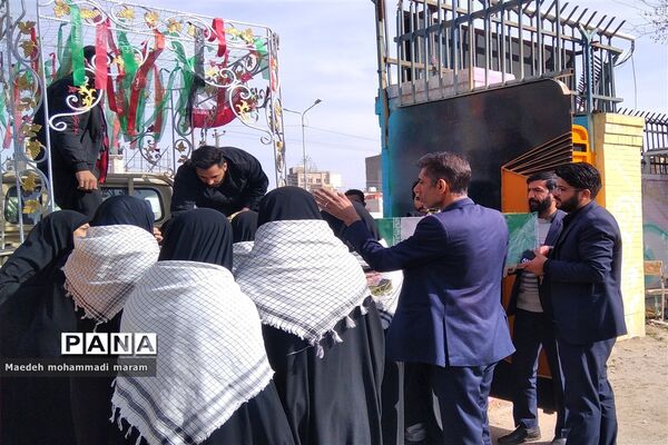 تشییع شهدای گمنام درمدرسه فرزانگان دوره دوم ناحیه ۲ زاهدان