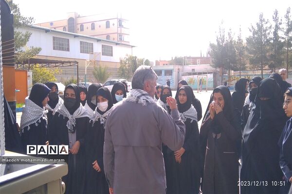 تشییع شهدای گمنام درمدرسه فرزانگان دوره دوم ناحیه ۲ زاهدان