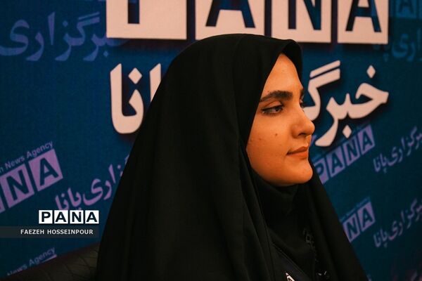 حضور دانش‌آموز‌خبرنگاران پانا شهرستان‌های تهران در راه‌اندازی تلویزیون اینترنتی پانا