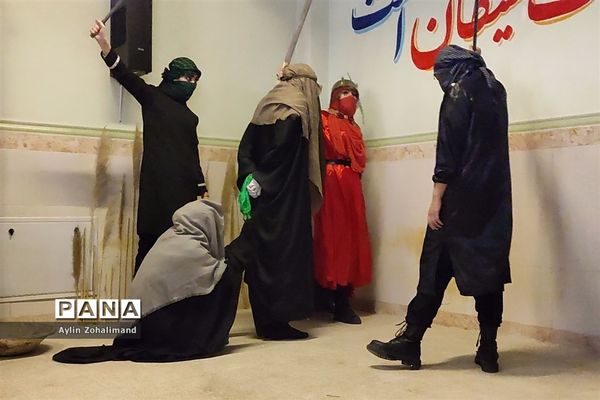 آیین سوگواری حضرت فاطمه زهرا(س) در مدرسه شاهد کوثر شهرستان رباط کریم