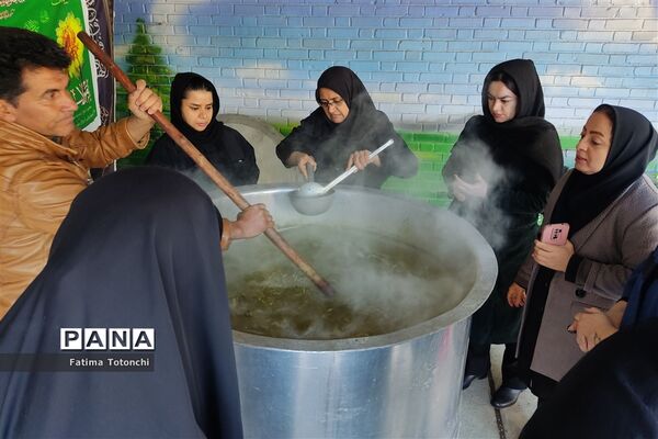 برگزاری مراسم شهادت حضرت زهرا(س) در دبیرستان دخترانه حاج علی اکبر گراشی شیراز