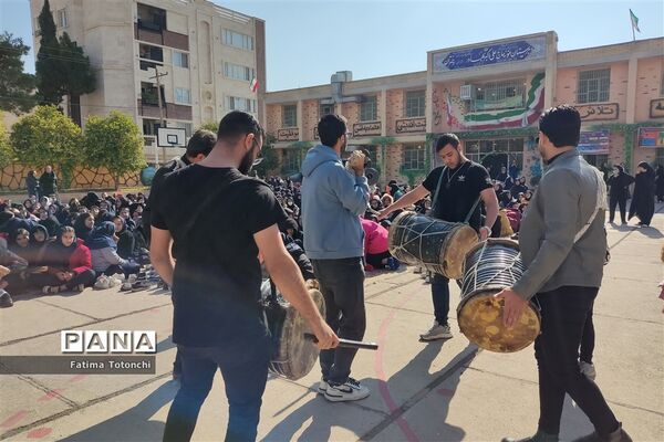 برگزاری مراسم شهادت حضرت زهرا(س) در دبیرستان دخترانه حاج علی اکبر گراشی شیراز