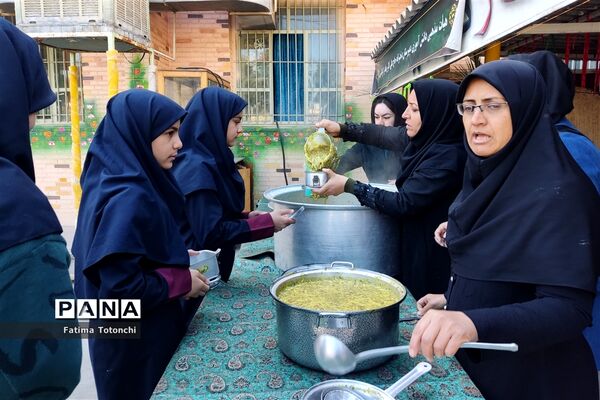 برگزاری مراسم شهادت حضرت زهرا(س) در دبیرستان دخترانه حاج علی اکبر گراشی شیراز