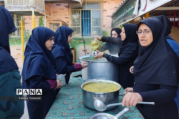 برگزاری مراسم شهادت حضرت زهرا(س) در دبیرستان دخترانه حاج علی اکبر گراشی شیراز