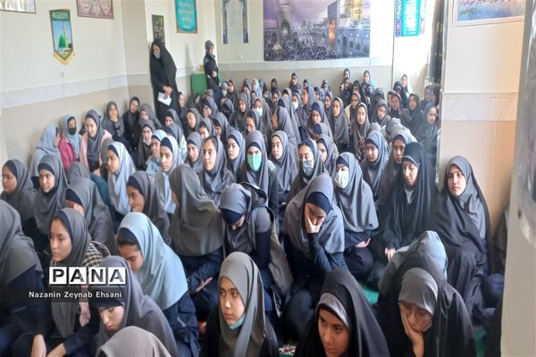 برگزاری جشنواره حلوا به‌مناسبت شهادت حضرت فاطمه (س)  در دبیرستان نمونه دولتی دخترانه فرزانگان