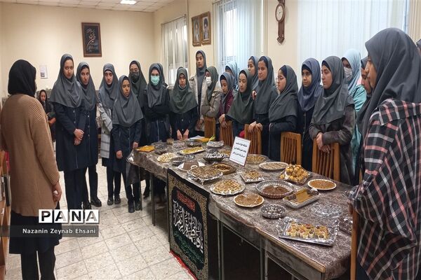 برگزاری جشنواره حلوا به‌مناسبت شهادت حضرت فاطمه (س)  در دبیرستان نمونه دولتی دخترانه فرزانگان