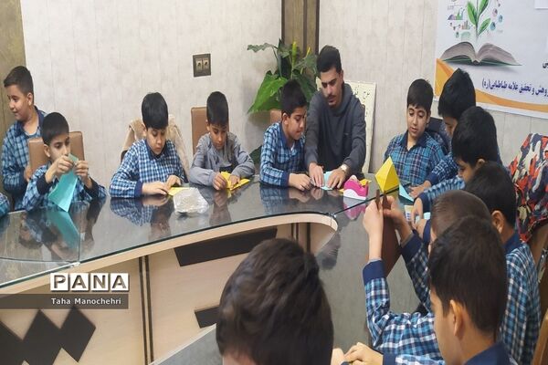 کارگاه ساخت  اوریگامی در هفته پژوهش در آموزشگاه علامه طباطبایی