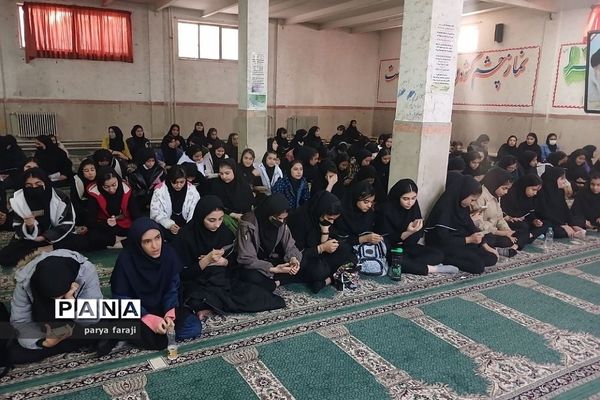 ویژه برنامه شهادت حضرت فاطمه (س) در مدارس ناحیه دو بهارستان