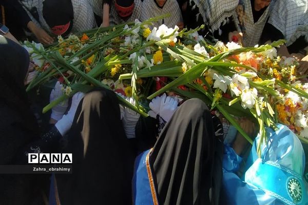 تشییع باشکوه پیکر مطهر شهید گمنام در مدارس شهرستان جهرم