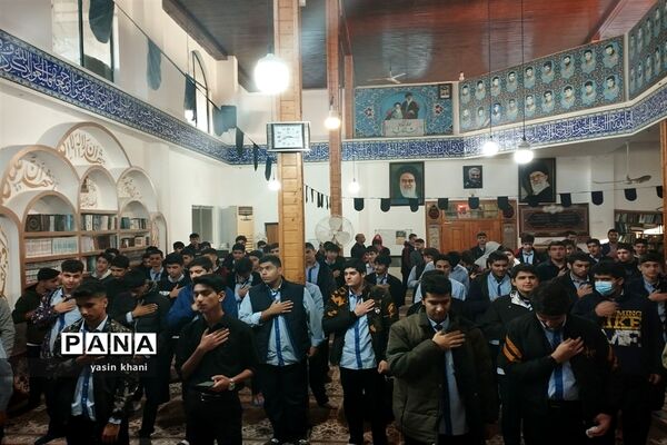 مراسم معنوی زیارت عاشورا در مسجد جامع سلمانشهر