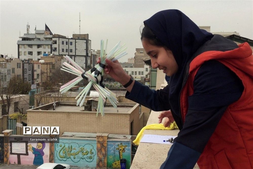 چالش نجات تخم مرغ درآموزشگاه حاج رحیم شعبانی ناحیه یک بهارستان