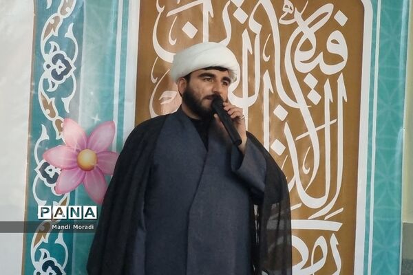 مراسم گرامیداشت هفته قرآن و عترت در مرکز دارالقرآن دماوند