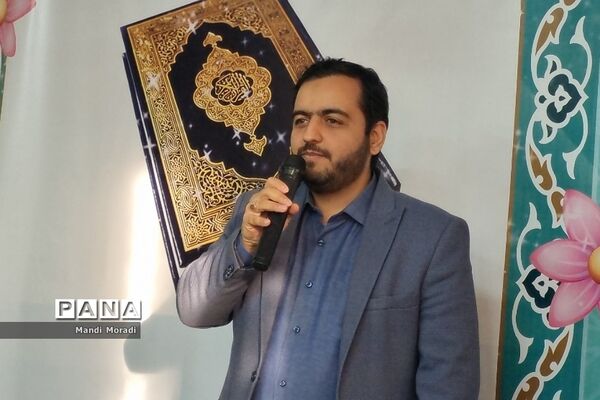 مراسم گرامیداشت هفته قرآن و عترت در مرکز دارالقرآن دماوند