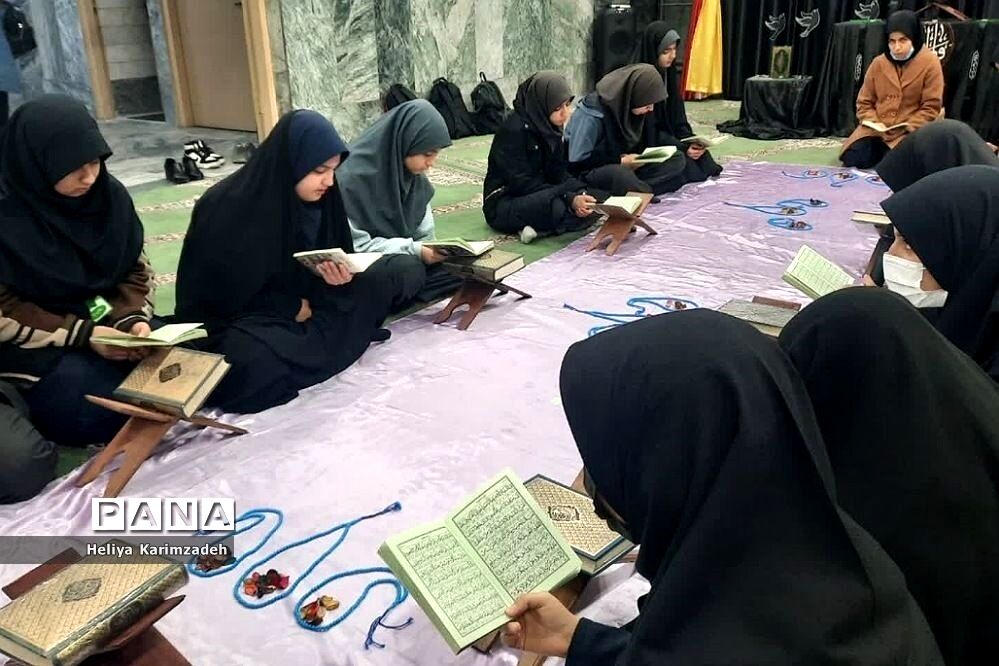 سوگواری شهادت حضرت فاطمه زهرا(س) در‌ مدرسه فاطمه‌الزهرا ناحیه یک شهرری