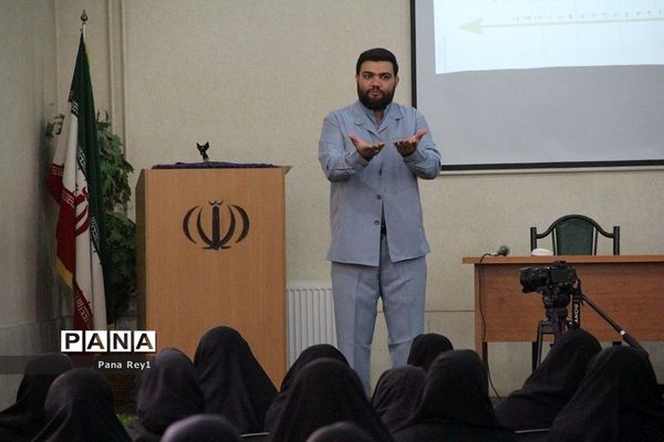 برگزاری طرح ملی تشرف در دبیرستان صدیقه طاهره(س) ناحیه یک شهرری