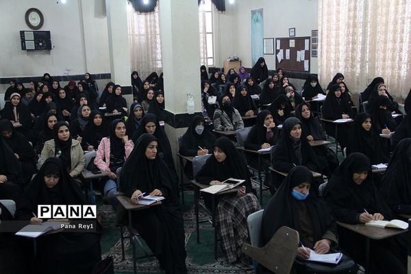 برگزاری طرح ملی تشرف در دبیرستان صدیقه طاهره(س) ناحیه یک شهرری