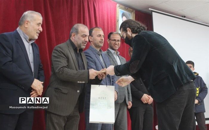 مراسم تجلیل از برگزیدگان جشنواره‌های آموزش و پرورش در گلوگاه/فیلم