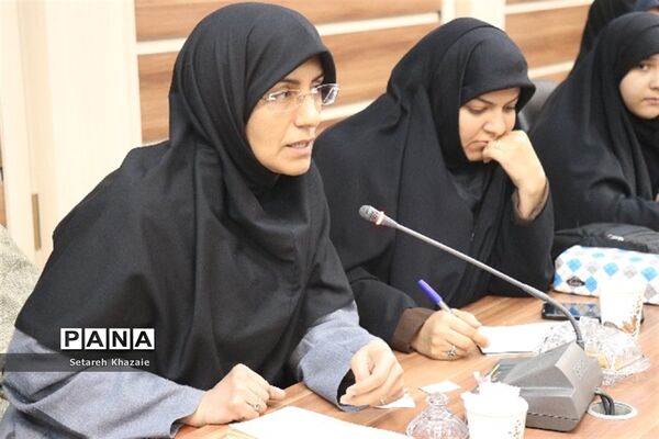 دوره تکمیلی تربیت تسهیل‌گر کتابخوانی نوجوان