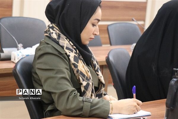 دوره تکمیلی تربیت تسهیل‌گر کتابخوانی نوجوان