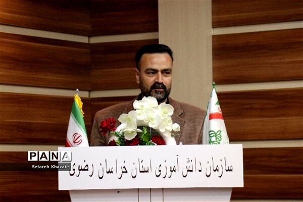 دوره تکمیلی تربیت تسهیل‌گر کتابخوانی نوجوان