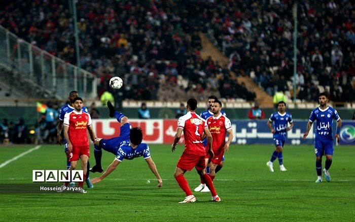 اعلام برنامه دیدار‌های استقلال و پرسپولیس تا پایان نیم فصل