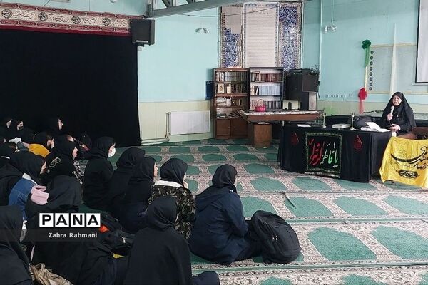 مراسم سوگواری حضرت فاطمه زهرا(س)در دبیرستان حجاب ناحیه یک شهرری