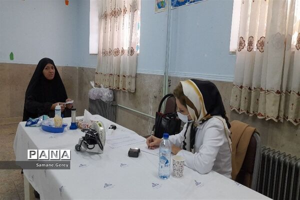 سومین اردوی جهادی درمان درسال تحصیلی جدید در دبیرستان بعثت