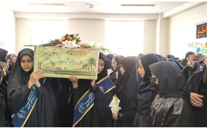 دانش‌آموزان اسکو با شهدا عهدی دوباره بستند