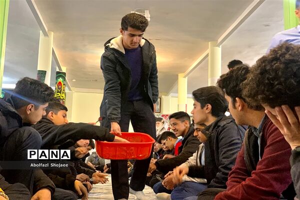 مراسم  عزاداری در دبیرستان نمونه آیت الله خامنه‌ای کاشمر