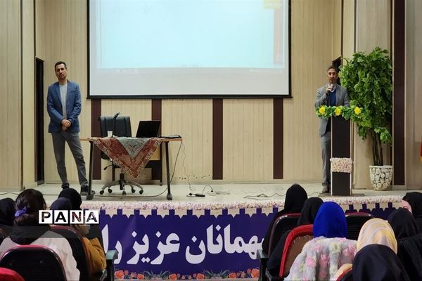 کلاس‌های کنکور رایگان در ناحیه یک بهارستان