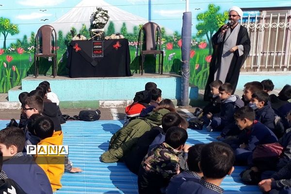 مراسم پرشور عزاداری شهادت حضرت فاطمه(س) در مدارس ناحیه یک شهرری