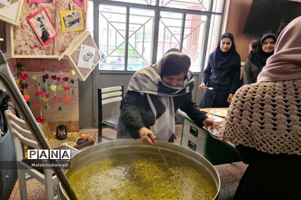 برگزاری مراسم شهادت حضرت فاطمه زهرا(س) در دبیرستان فرهنگ ۱۳