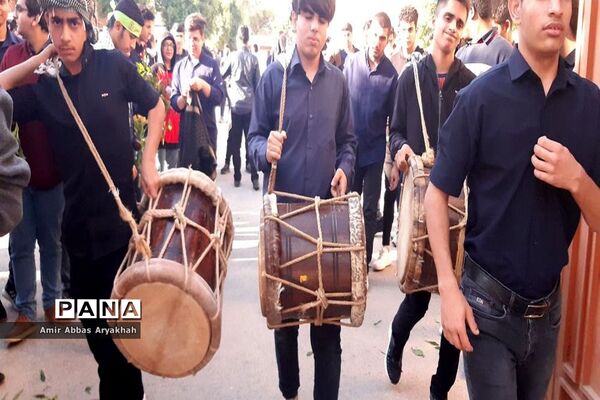 مراسم عزاداری شهادت حضرت فاطمه زهرا (س)  و  وداع با شهید گمنام در دبیرستان شهید مطهری بوشهر