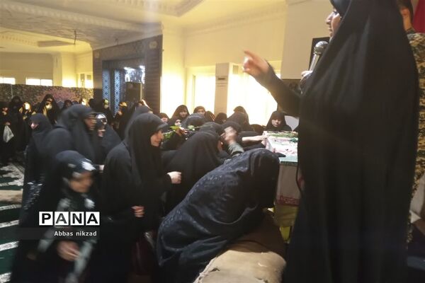 ویژه برنامه عصری با شهید گمنام