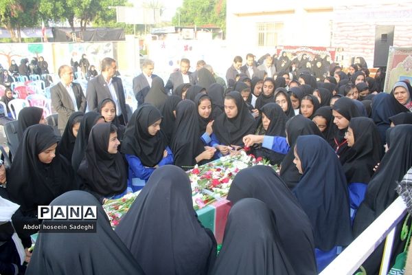 وداع با شهید گمنام  و زیارت عاشورا در دبیرستان متوسطه اول سمیه بوشهر