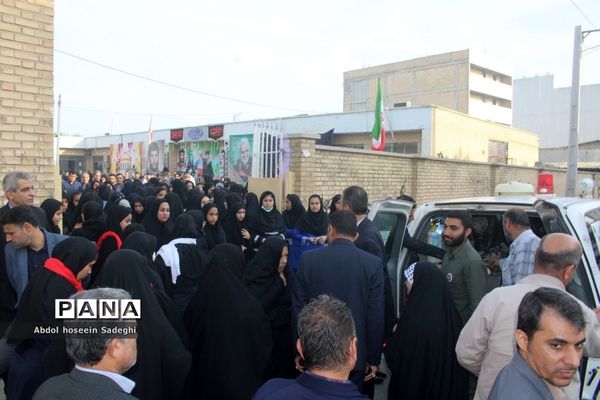 وداع با شهید گمنام  و زیارت عاشورا در دبیرستان متوسطه اول سمیه بوشهر