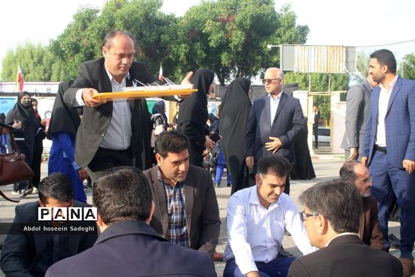 وداع با شهید گمنام  و زیارت عاشورا در دبیرستان متوسطه اول سمیه بوشهر